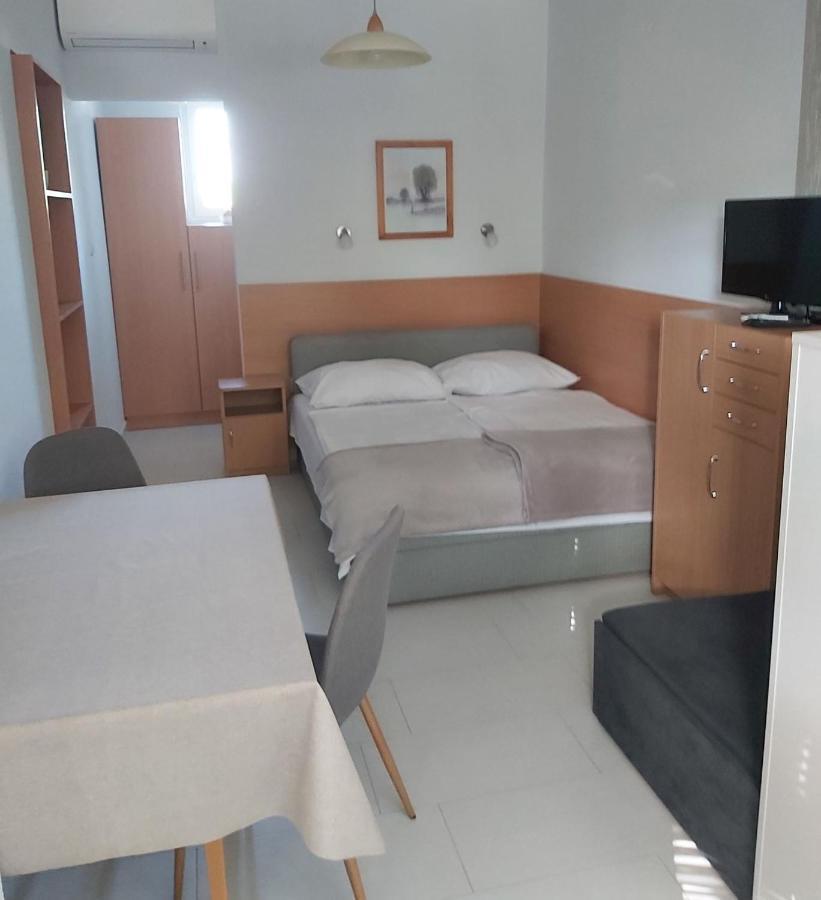 Apartmanhaz Horvath Lägenhet Balatonboglár Exteriör bild