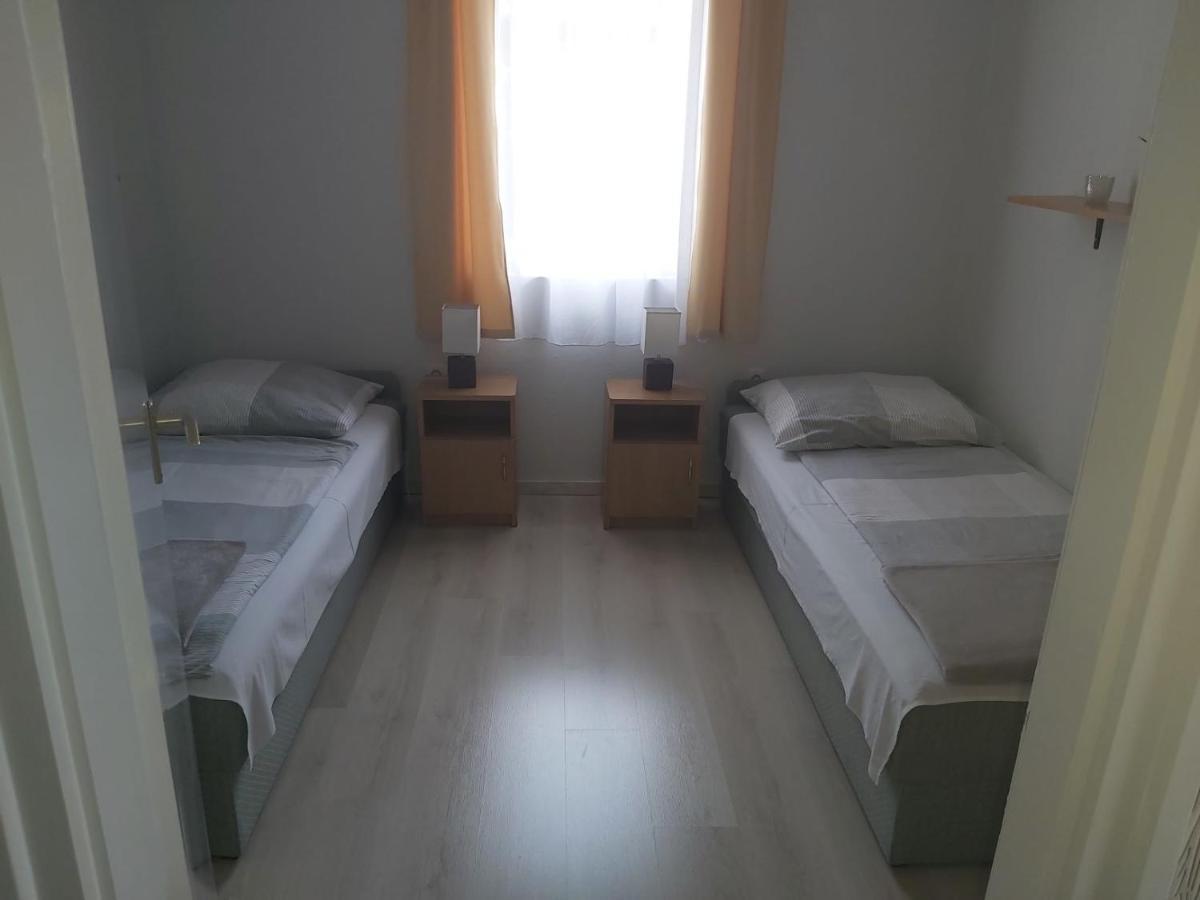 Apartmanhaz Horvath Lägenhet Balatonboglár Exteriör bild