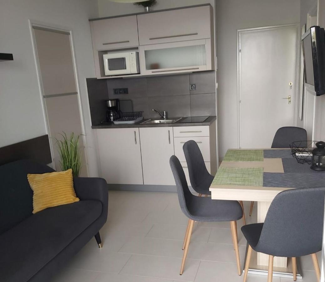 Apartmanhaz Horvath Lägenhet Balatonboglár Exteriör bild