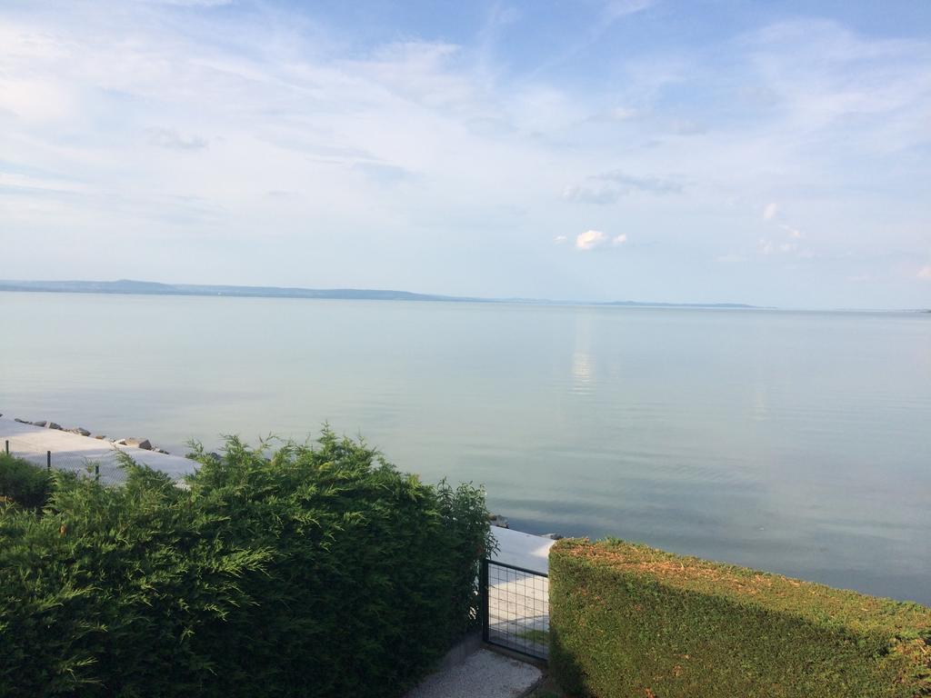 Apartmanhaz Horvath Lägenhet Balatonboglár Exteriör bild